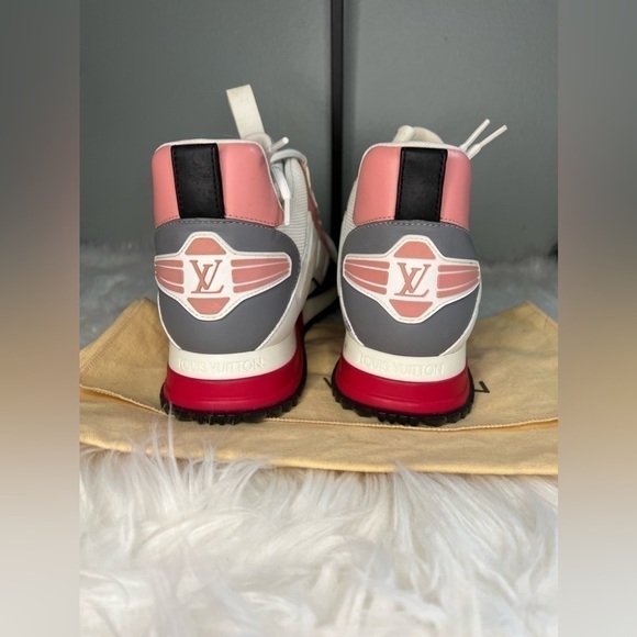 LOUIS vuitton runaway sneaker (38) - Picture 5 of 16